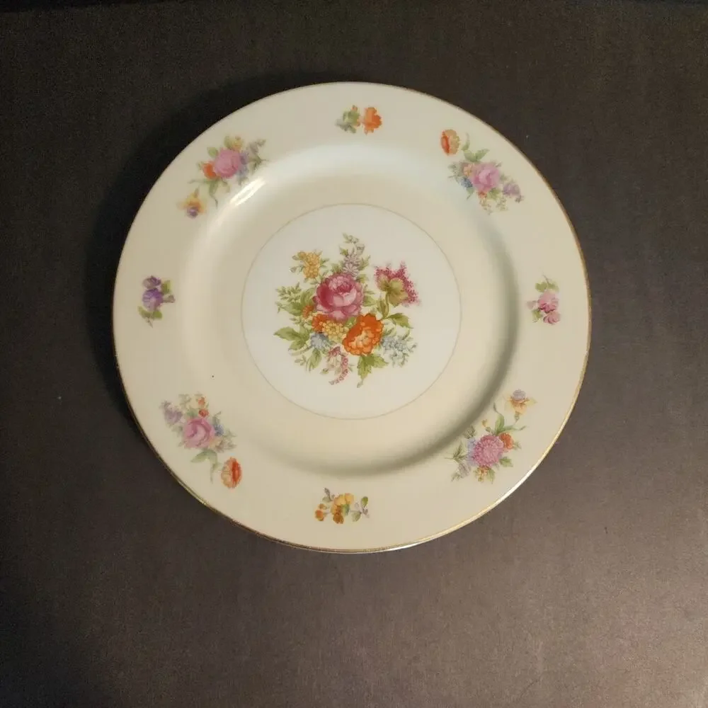 Vtg Rose China~ Floral Bouquet ~7.5